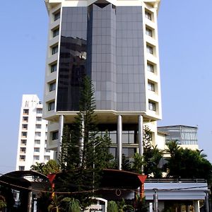 Gokulam Park Hotel & Convention Centre